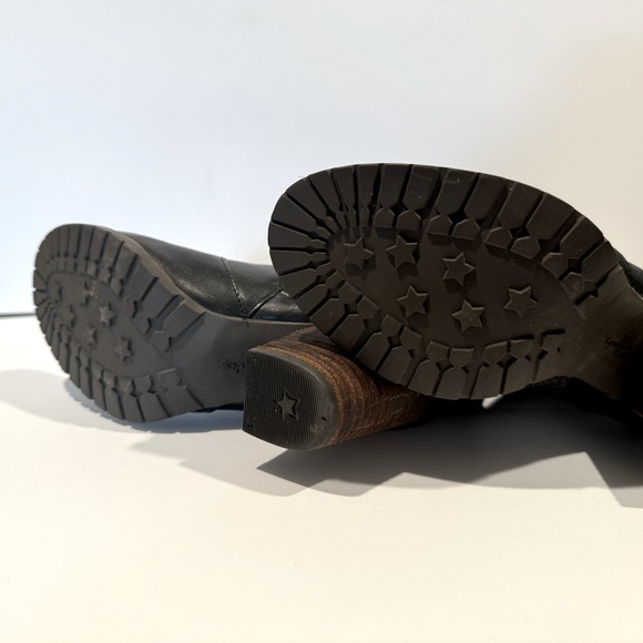 Clarks Women's Mission Brynn Boot Leather Size: 6.5 Color: Black. - Picture 9 of 10